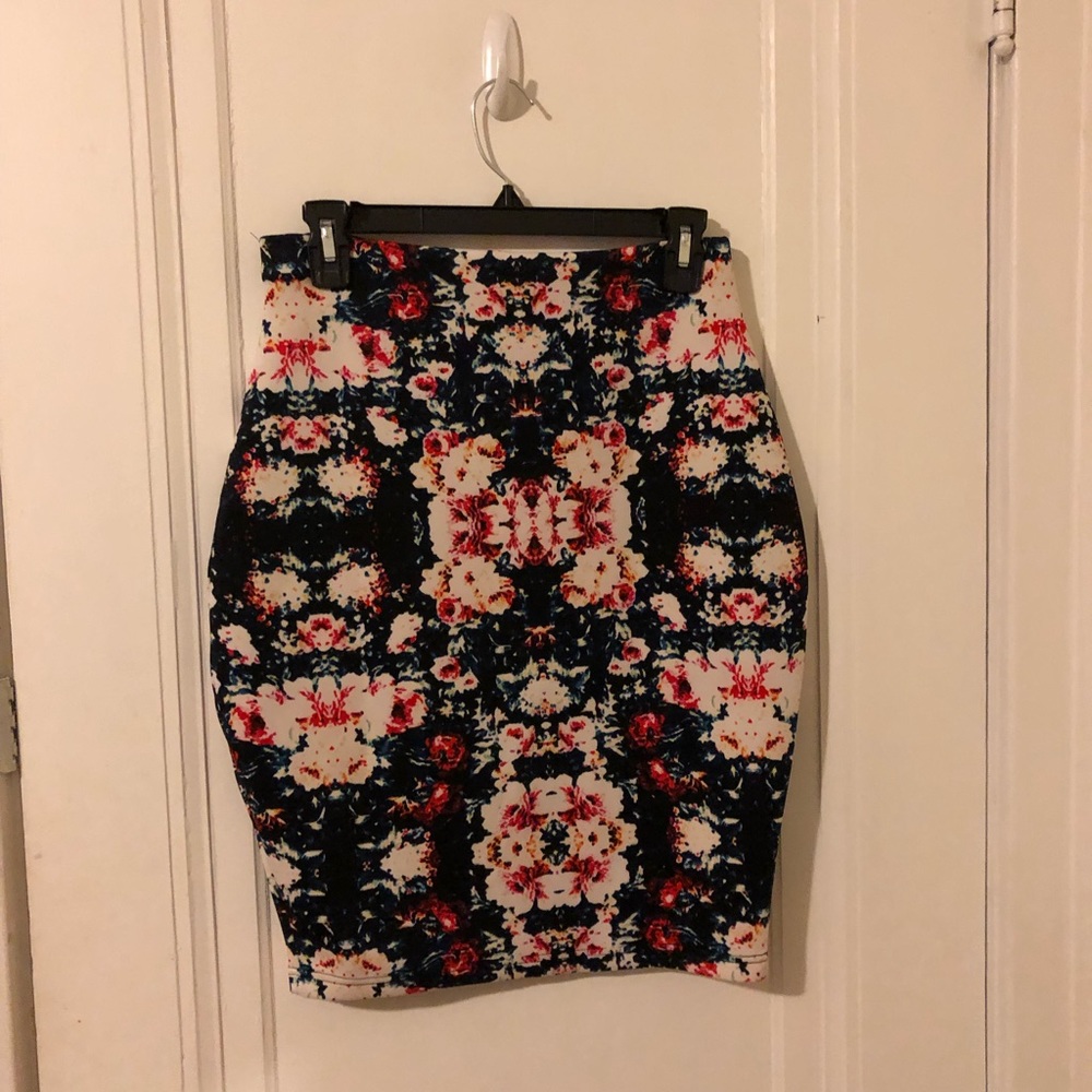 Bodycon skirt